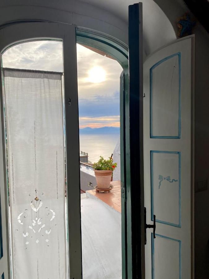 Casa Barbara Bed and Breakfast Amalfi Esterno foto